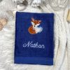 Renard mignon couleur feu serviette marine personnalisée