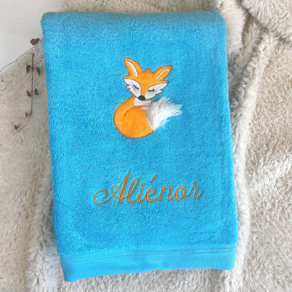 drap enfant thème forêt renard personnalisé serviette turquoise